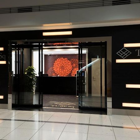 Tube Sq Hotel Чубу Екстериор снимка